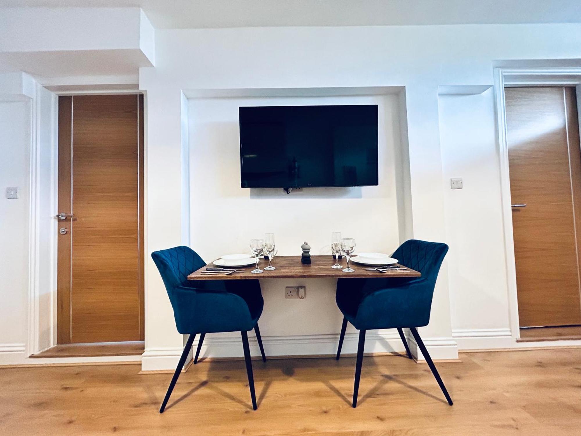 Private 2 Bed Guest House - Van Parking, M25 & A1 Connections Potters Bar Luaran gambar